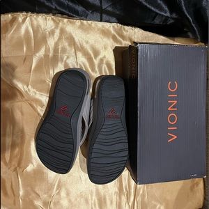 Grey flip flops slip resistance very comfortable